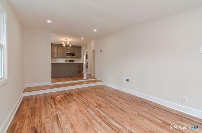 Building Photo - 453 Central Ave