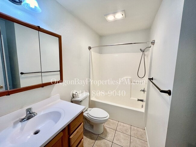 Building Photo - Blanco Ave. Duplexes