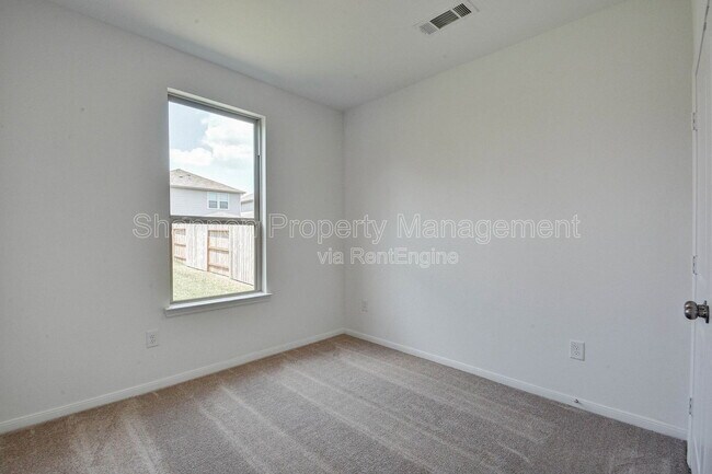 Building Photo - 16642 Teak Mantle Rd