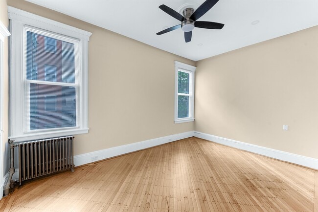 Building Photo - 926 17th St