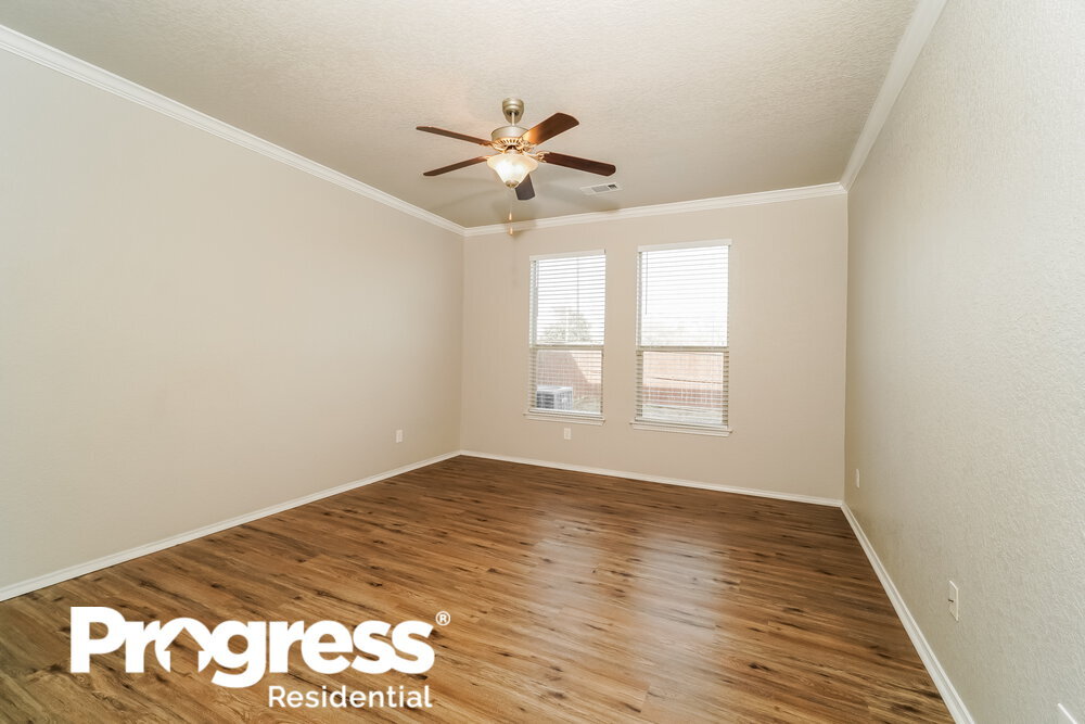 Building Photo - 340 Buckboard Ln