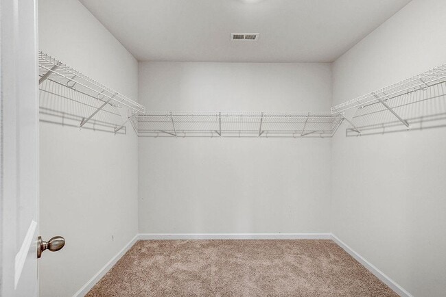 Building Photo - 33 Long Mdw Ln
