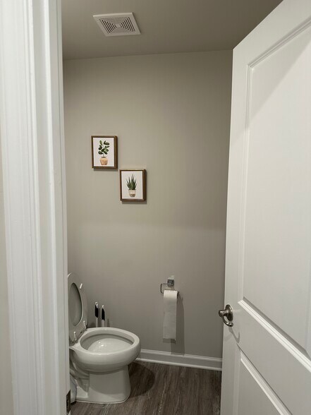 Building Photo - 1107 Rampart Dr