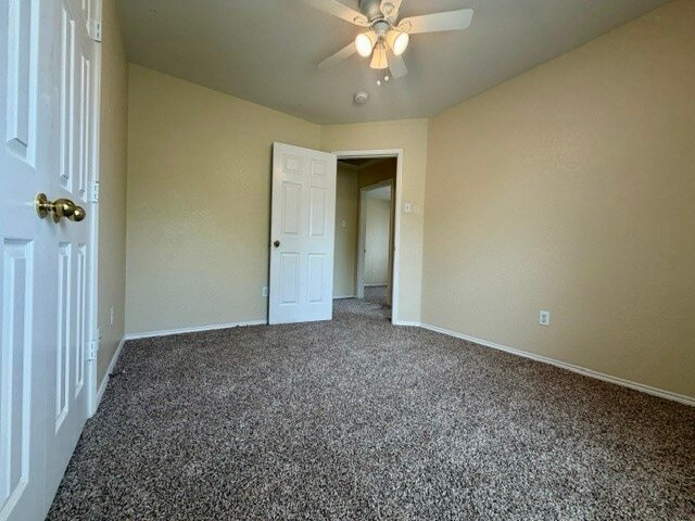 Building Photo - 1611 Windcastle Dr