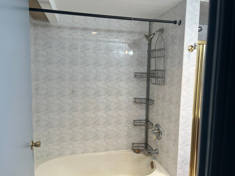 Building Photo - 3816 N Nora Ave