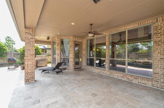 Building Photo - 27411 Robillard Springs Ln