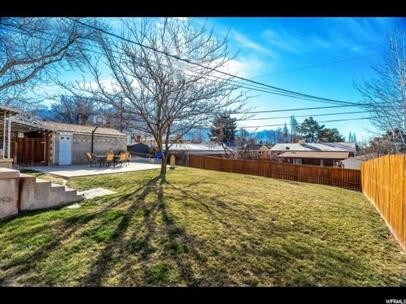 Building Photo - 1870 N Woodside Dr E