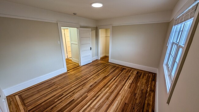 Building Photo - 32 Danvers St