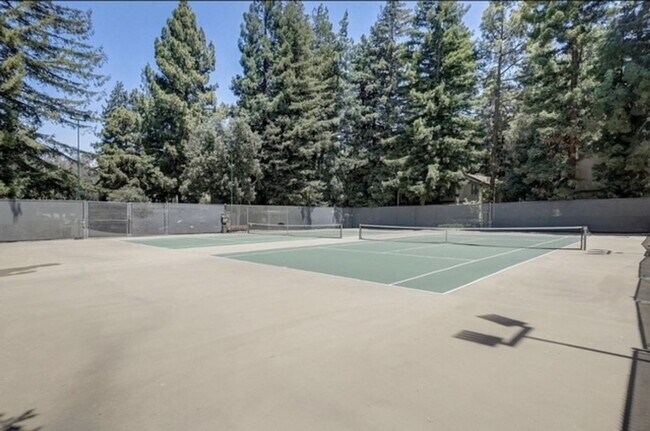 Building Photo - Tranquil Top-Floor End Unit with Stream Views & Resort Amenities — Blocks to Downtown