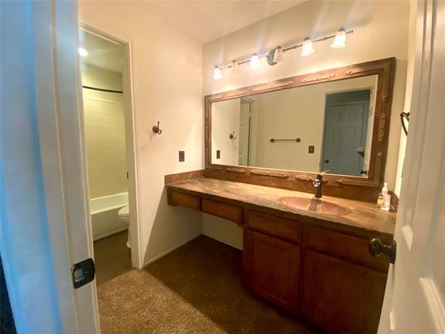 Building Photo - 7b Lakeway Dr