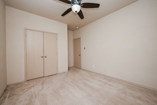 Building Photo - 20603 Flintoff Ln