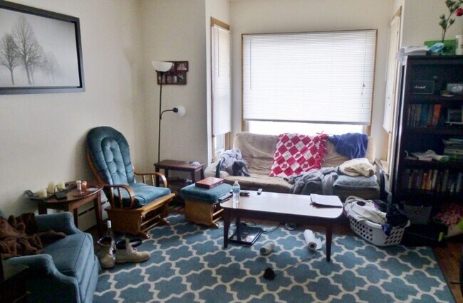 Building Photo - 26 N Franklin St