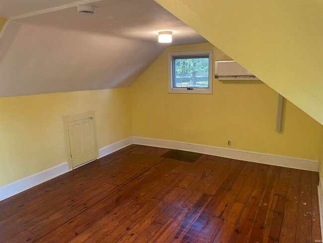 Building Photo - 2625 S Smith Rd