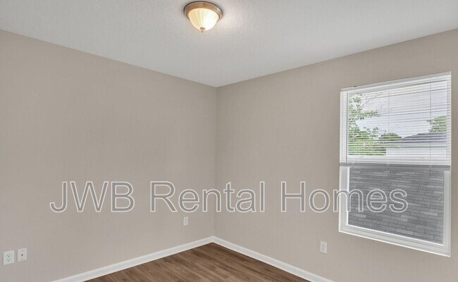 Building Photo - 7609 Eaton Ave