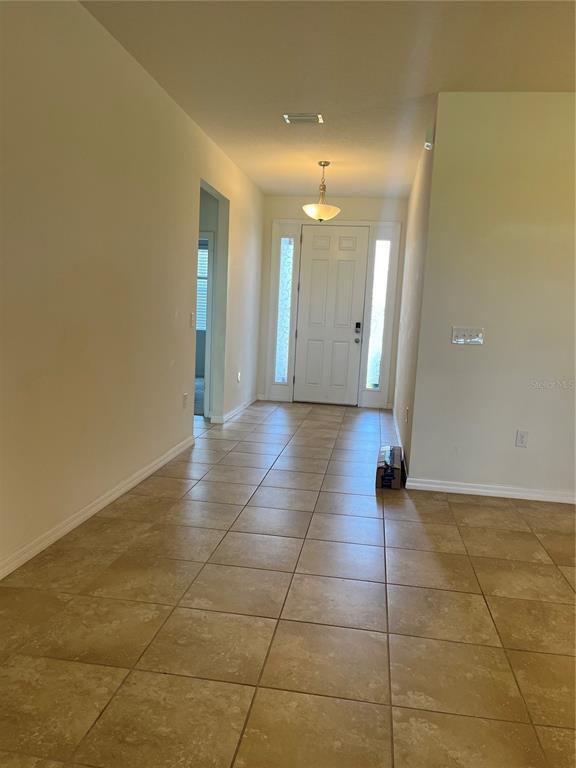 Building Photo - 4552 SW 65th Pl