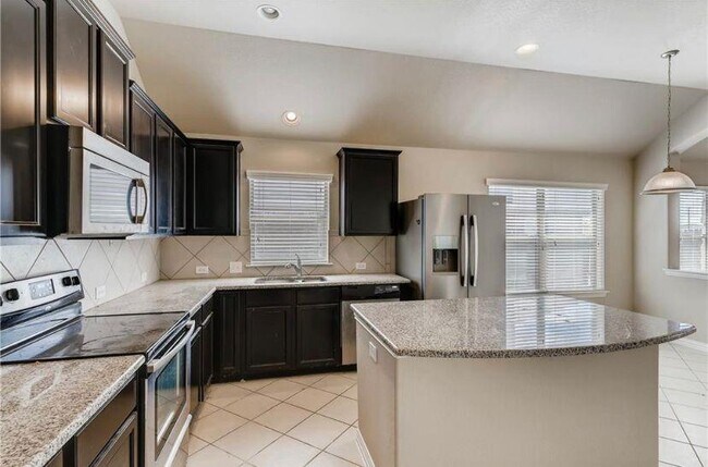 Building Photo - 108 Wallin Farms Dr