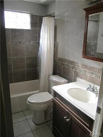 Building Photo - 214 Barto Dr