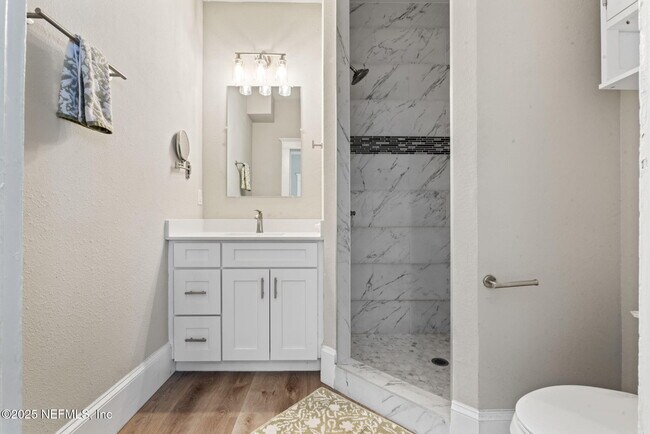 Building Photo - 2781 College St