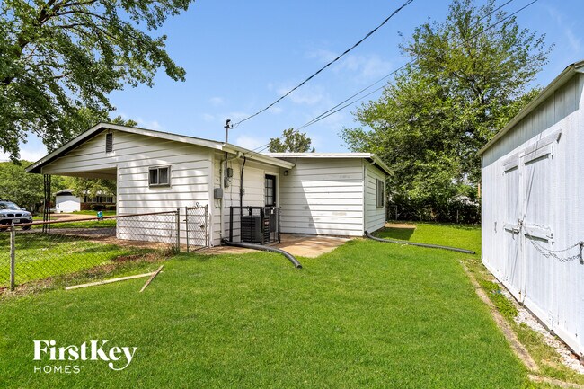 Building Photo - 1495 Mullanphy Ln