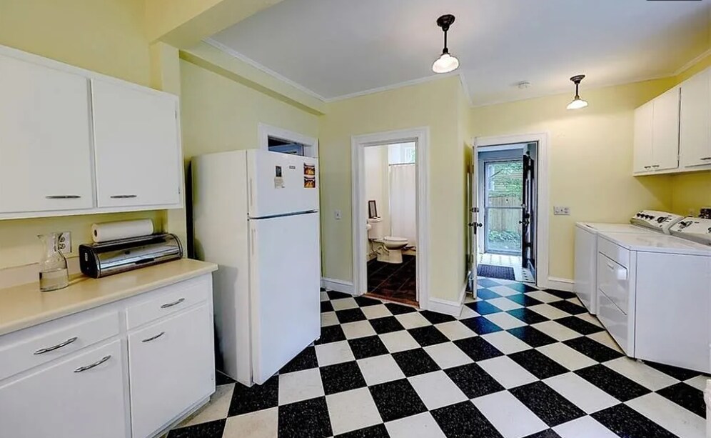 Kitchen & Bath - 24 Whitmarsh St