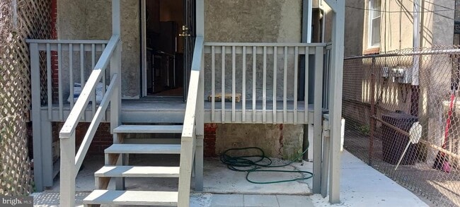 Building Photo - 607 N 33rd St