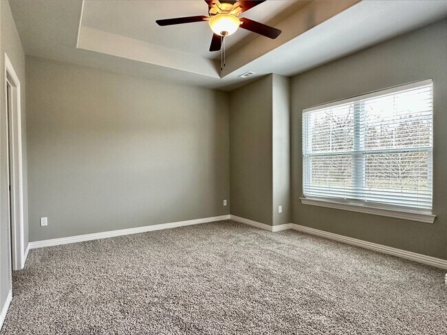 Building Photo - 2085 N Penelope Ln