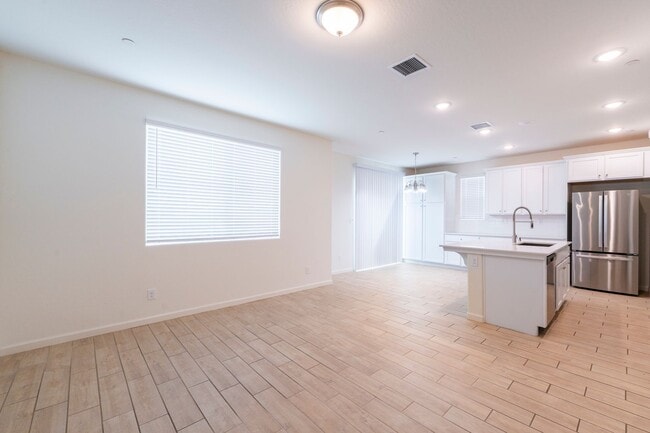 Building Photo - 6313 E Meritage Dr