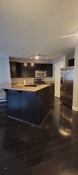 Building Photo - 4276 S Main St