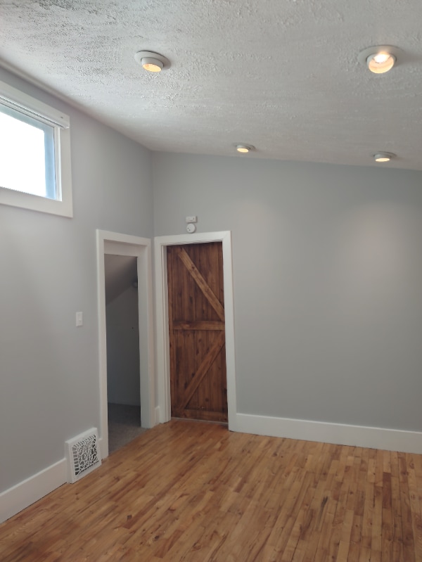 Building Photo - 1206 S 50th St
