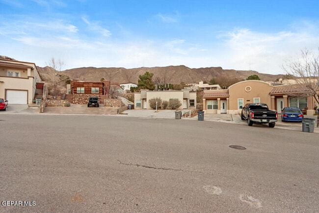 Building Photo - 4716 Pistolero Ln