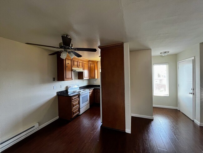 Building Photo - 620 Gamma Ct