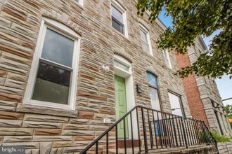 Building Photo - 333 S Conkling St