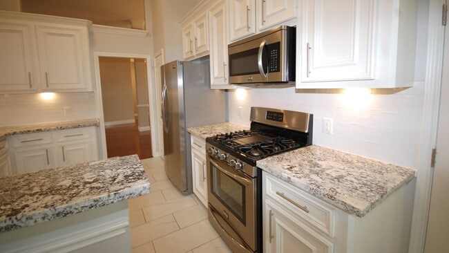 Building Photo - 21818 Windsor Castle Dr