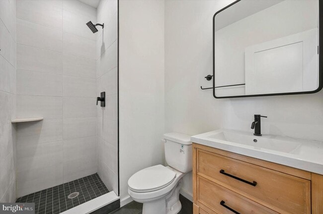 Building Photo - 627 N 16th St