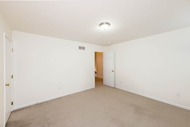 Building Photo - 6382 Morrisey Pl