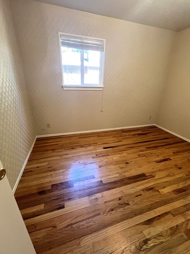 Building Photo - Immaculate 3/2 Near Big Chico Creek-Must See!
