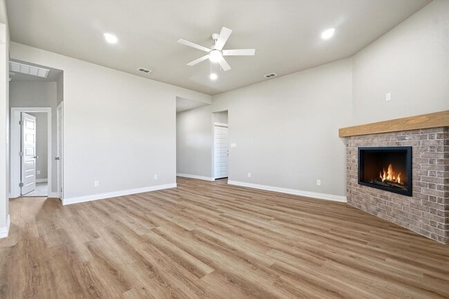 Building Photo - 7709 Sawdust Trl