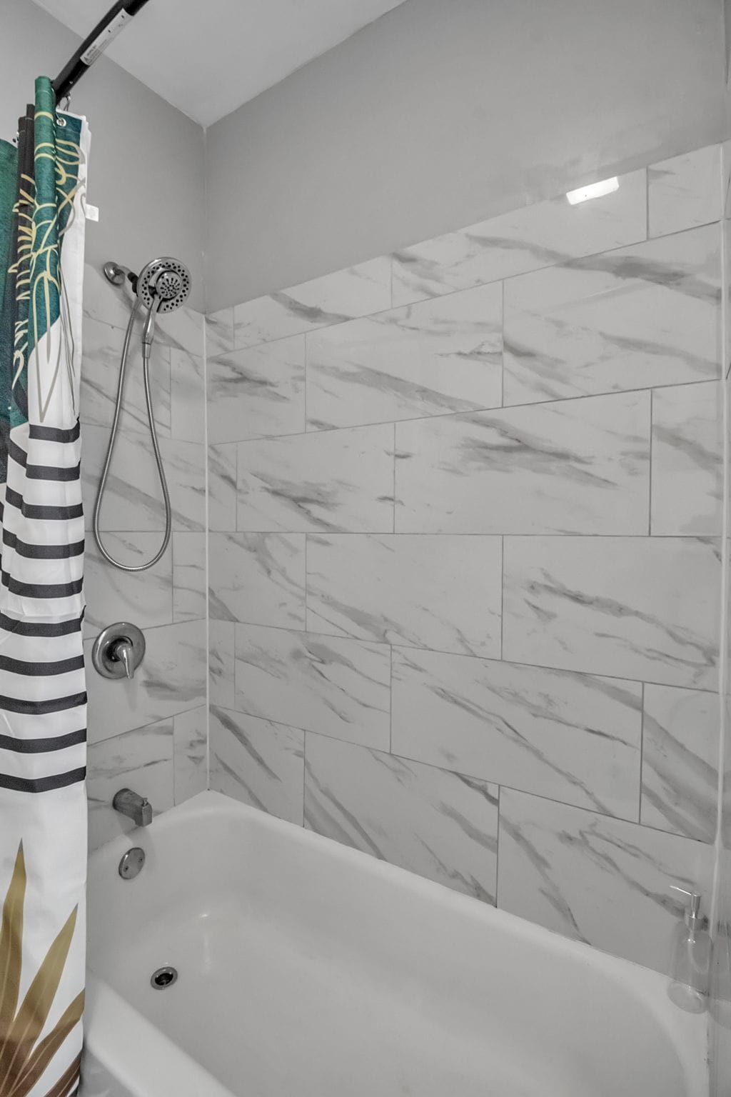 Building Photo - 580 Potomac Ave