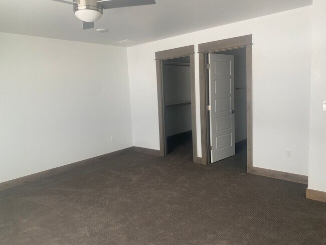 Building Photo - Abigail Lane Duplex