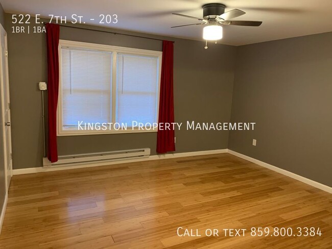 Building Photo - Remodeled 1 Bedroom Now Available! HOLIDAY...