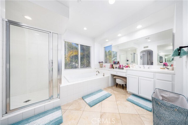 Building Photo - 5457 Martingale Way