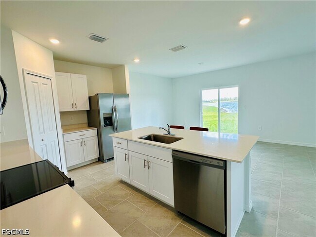 Building Photo - 11812 Cloverly Ln