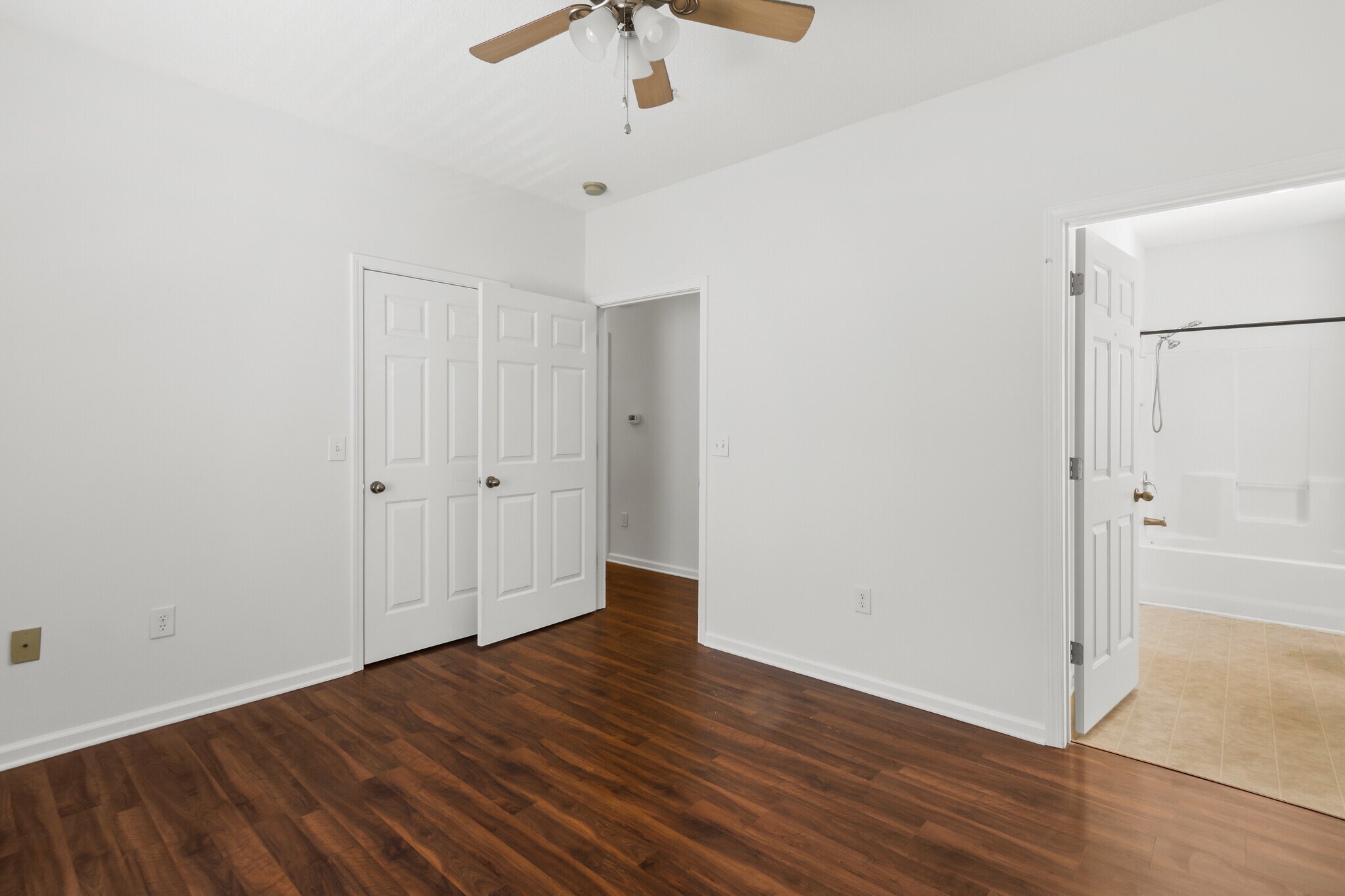 Building Photo - 622 McKenna Cir