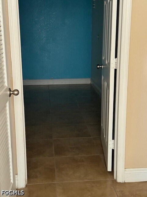 Building Photo - 450 Rathburn St