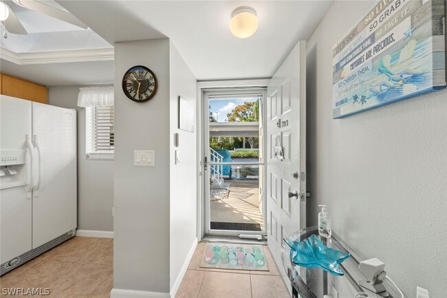 Building Photo - 8130 Summerlin Village Cir