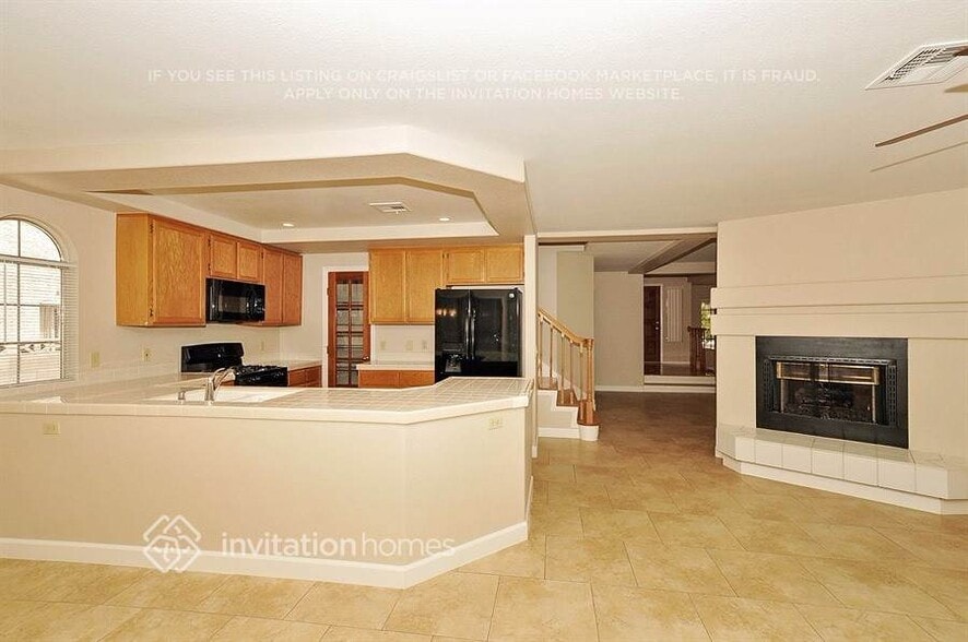 Building Photo - 2121 Harbor Cliff Dr