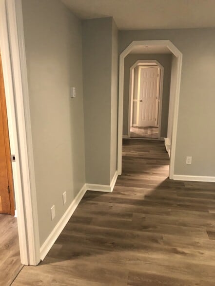 Building Photo - 108 Clinton St