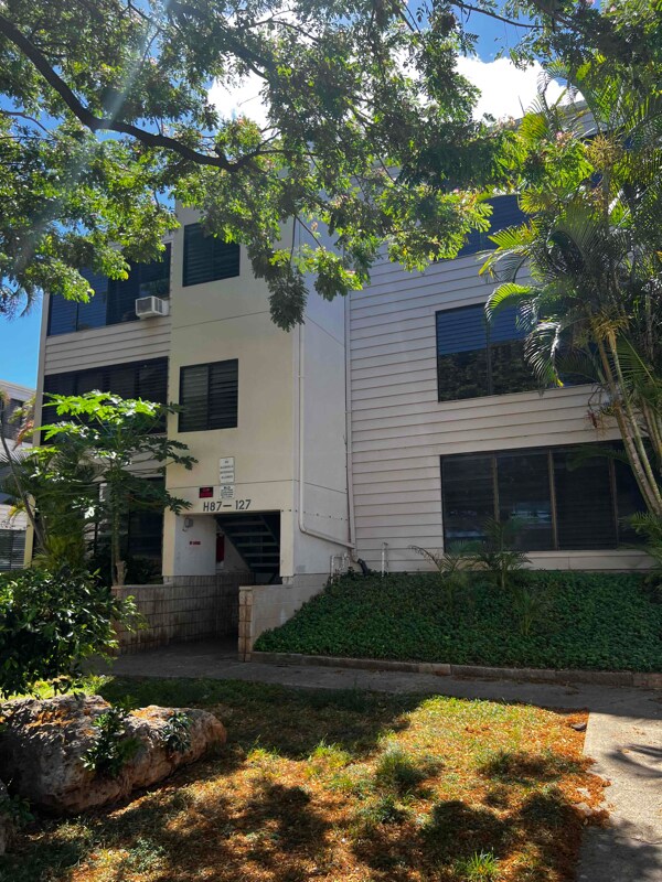 Building Photo - 87-127-127 Helelua St