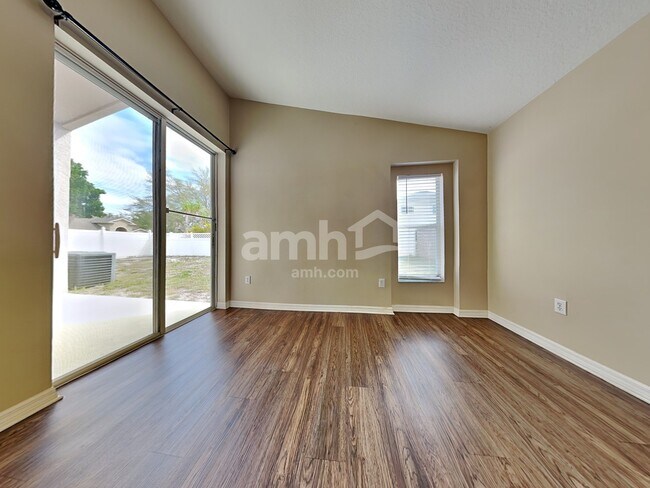 Building Photo - 11240 Lake Lanier Dr