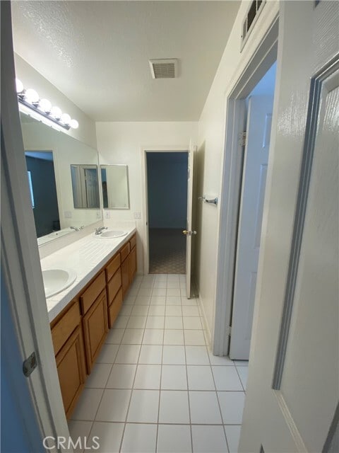 Building Photo - 4660 Tuscani Dr